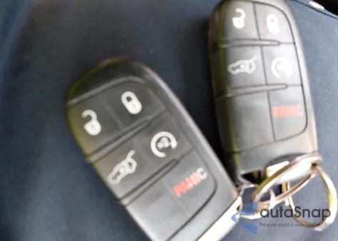 2019 Jeep Grand Cherokee High Altitude 4X4 из США, поврежденный, VIN 1C4RJFCG4KC706762